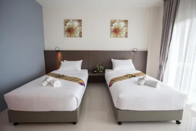 Standard Twin Room — The Elysium Residence